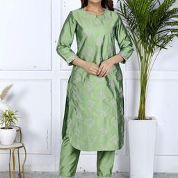 Dwijupal Paisley Embroidered Zari Pure Silk Straight Kurta With Trouser-image-25