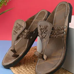 Apratim Men One Toe Flats with Tassels-52
