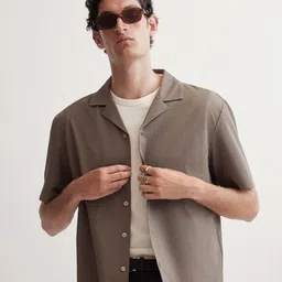 H&M Regular Fit Ribbed Resort Shirt-picture-57