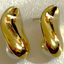 ANAMIKA Contemporary Studs Earrings-picture-39