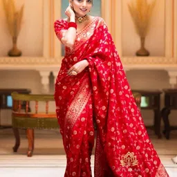 AQUILIQ Floral Woven Design Zari Banarasi Saree-29