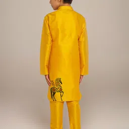 DEVOILER Boys Conversational Printed Mandarin Collar Dupion Silk Straight Kurta image 4