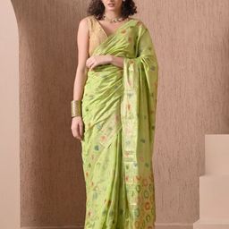 THE WEAVERS SHOP BY RAAVI Woven Design Zari Banarasi Saree-image-68