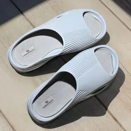 MONKS & KNIGHTS Men Clogs-picture-17