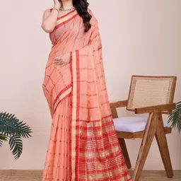 Peach Soft Cotton Saree With Zari Lace Border And Contrast Blouse-image-0