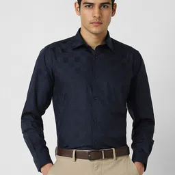 Van Heusen Men Regular Fit Spread Collar Checked Cotton Formal Shirt-image-17