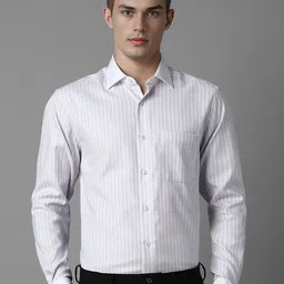 Louis Philippe Men Classic Spread Collar Vertical Striped Cotton Formal Shirt-picture-41