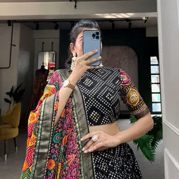 APNISHA Printed Foil Print Ready to Wear Lehenga & Unstitched Blouse With Dupatta image 3
