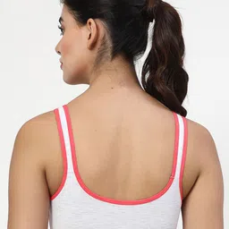 LILY Pack Of 3 Colourblocked Full Coverage Workout Bra image 4