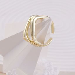 DressBerry Gold-Plated Baroque Statement Finger Ring-70
