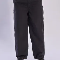 Roadster Men Black Baggy Fit Trousers-picture-14