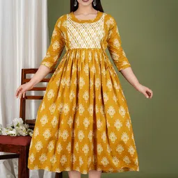 MURLI KURTI Women Printed Thread Work Anarkali Kurta-image-91