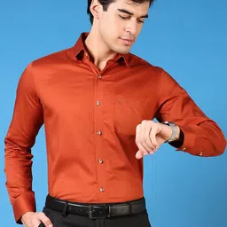 V-Mart Men Slim Fit Spread Collar Solid Cotton Casual Shirt-image-95