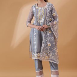House of Pataudi Floral Embroidered Thread Work Pure Cotton Kurta With Trouser And Dupatta-picture-21