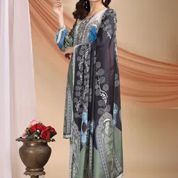 AMRUTVARSHA CREATION Women Ethnic Motifs Printed Regular Aari Work Kurta with Trousers & With Dupatta image 2