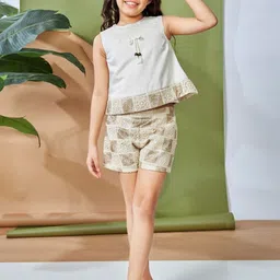Peppermint Girls Top with Shorts-image-55
