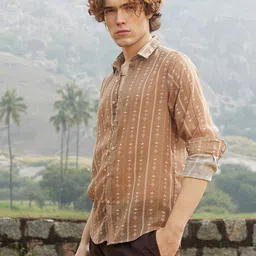 Campus Sutra Men Comfort Opaque Printed Casual Shirt-picture-17