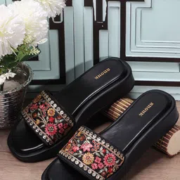 Anouk Ethnic Flatform Sandals-43