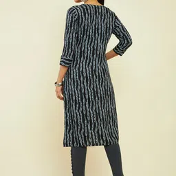 Soch Abstract Printed Roll Up sleeves Straight Kurta image 4