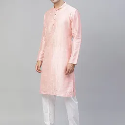 MANQ Men Pink Printed Kurta with Pyjamas image 3