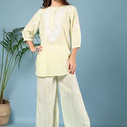 V-Mart Printed Round Neck Pure Cotton Shirt & Trousers-15