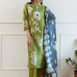 Anni Designer Floral Printed Mandarin Collar Straight Kurta With Trousers & Dupatta-picture-30