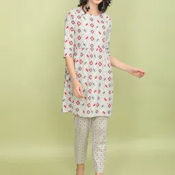 BABRU Women Floral Printed Regular Pure Cotton Kurti with Trousers-6