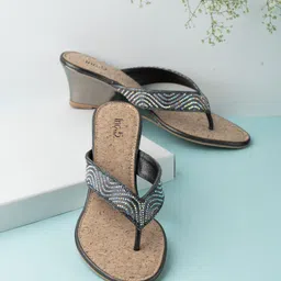 Inc 5 Women Embellished Ethnic Wedge Sandals with Bows-picture-17