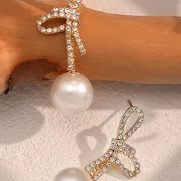 Lady Raiment Bow Pearl Earrings Crystal Alloy Stud Earring image 4