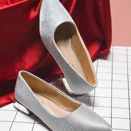 DressBerry Textured Party Block Pumps-7