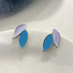 KRENOZ Silver Plated Leaf Shaped Studs-30