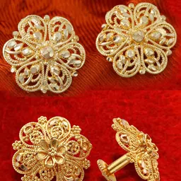 DIVASTRI Set Of 2 Gold Plated Classic Studs-92