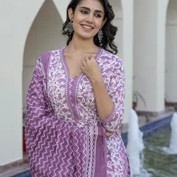 KALINI Women Floral Printed Regular Pure Cotton Kurta with Trousers & With Dupatta-16