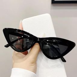 LEGEND EYEWEAR Unisex Black Lens & Black Cateye Sunglasses with-26