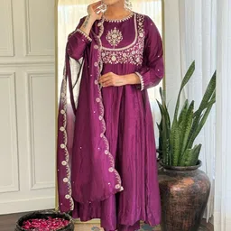 Pantos Floral Embroidered Chanderi Silk Thread Work Kurta With Trousers And Dupatta-picture-19