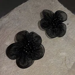 BEYTER Artificial Beaded Floral Shaped Studs-6