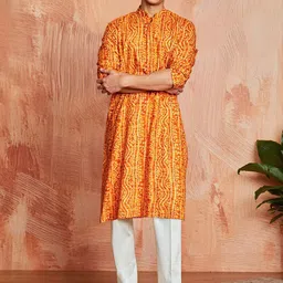 VASTRAMAY Bandhani Printed Mandarin Collar Straight Kurta With Trouser-image-61