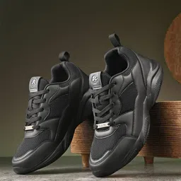 OFF LIMITS Men Mesh Running Non-Marking Shoes image 1