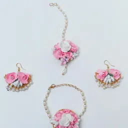 Daizy Girls Flower Beaded Maang Tikka & Earings & Bracelet-picture-30