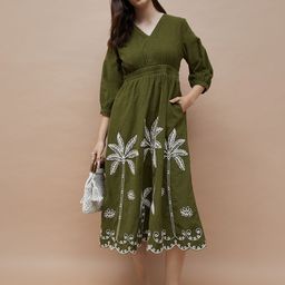 Colour Me by Melange Floral Empire Midi Dress-picture-30
