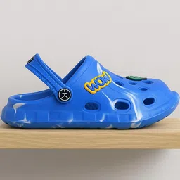 ONFEET Unisex Kids Printed Clogs-37