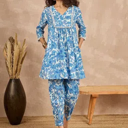 all about you Floral Printed Pure Cotton Front Overlap V-Neck Kurta Set-picture-16