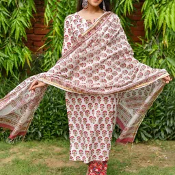 THE FAB FACTORY Women Printed Kurta with Trousers & Dupatta-image-83