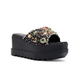 Anaar Women Mirror Work Embellished Mid-Top Ethnic Heels-25