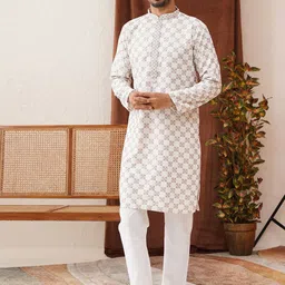 Jompers Men Embroidered Regular Sequinned Kurta with Pyjamas-51