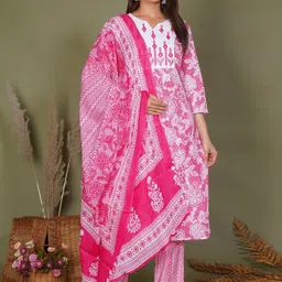 SARAI CREATIONS Women Floral Printed Pure Cotton Kurta with Trouser & Dupatta-picture-38