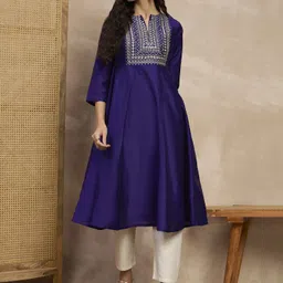 all about you Floral Yoke Design Sequinned Chanderi Silk Anarkali Kurta-picture-22