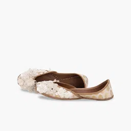 5 ELEMENTS Women Leather Round Toe Mojaris-70