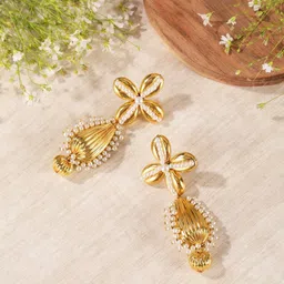 DressBerry Gold-Plated Pearls Beaded Floral Shaped Drop Earrings-14