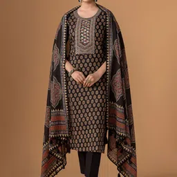WOMEN PLUS Women Ethnic Motifs Printed Regular Thread Work Pure Cotton Kurta with Trousers & With Dupatta-40